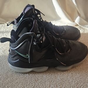 Nike Black and Green Sneakers: Chosen One